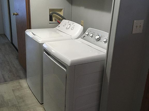 3rd image of 75 Troxel St