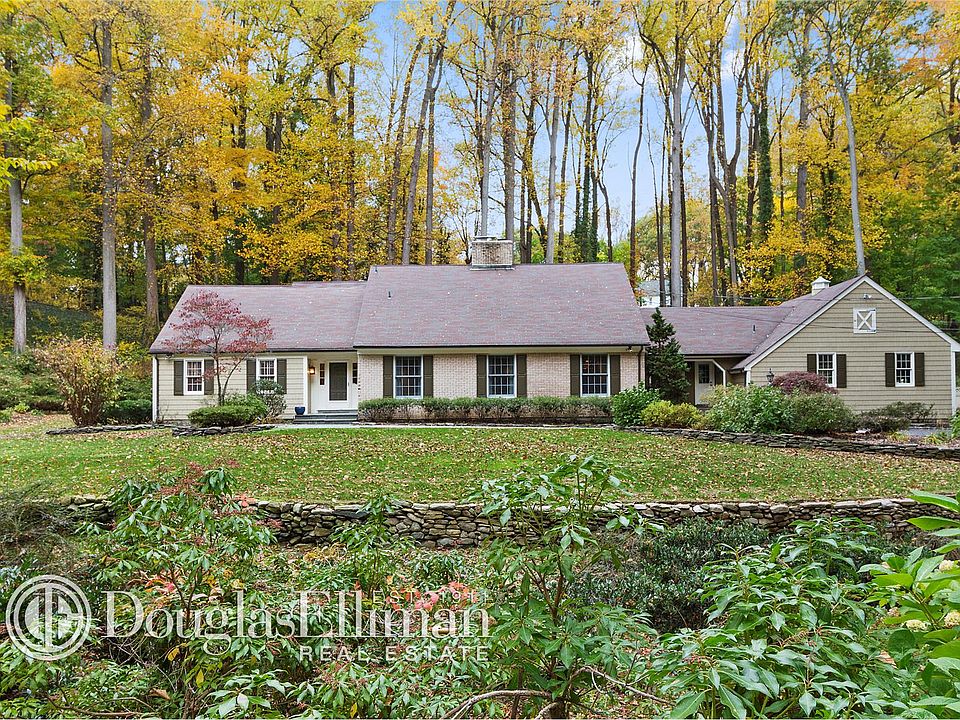 1st image of 80 Highwood Cir