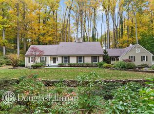 80 Highwood Cir, Oyster Bay, NY 11771