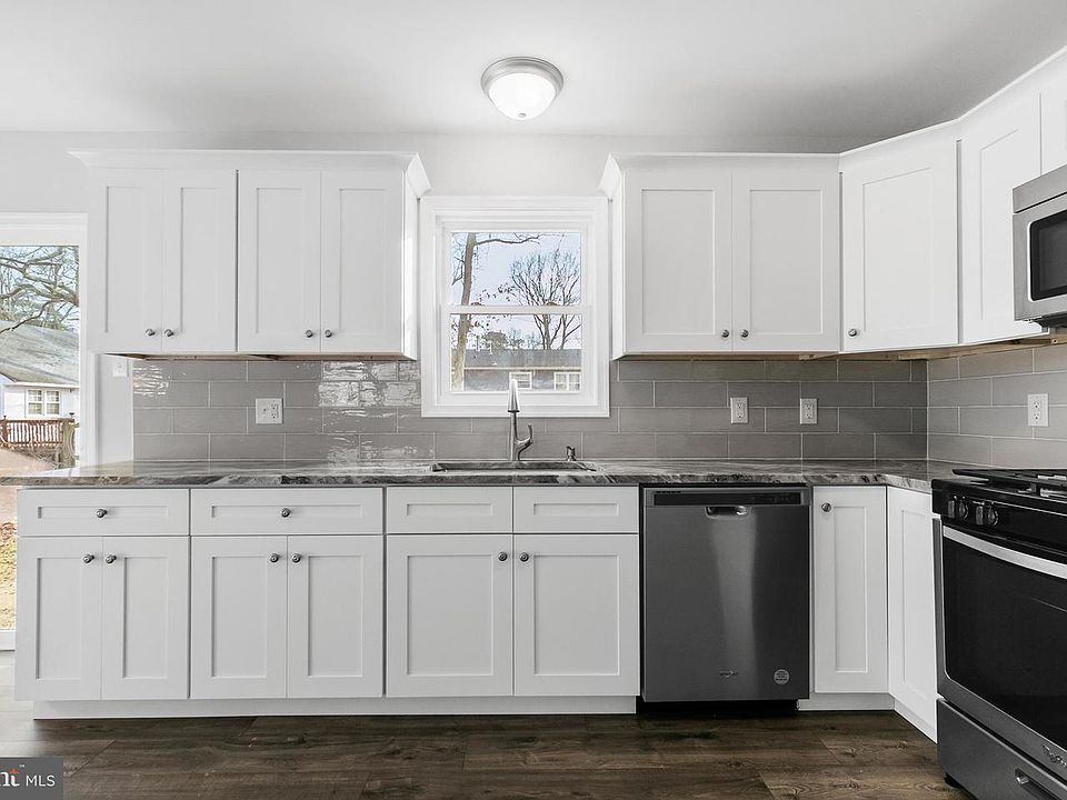 1st image of 244 Pemberton Blvd