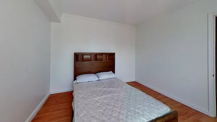 Rented by Batra Group Inc | media 16