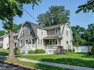 425 Lakeview Ave, Haddonfield, NJ 08033