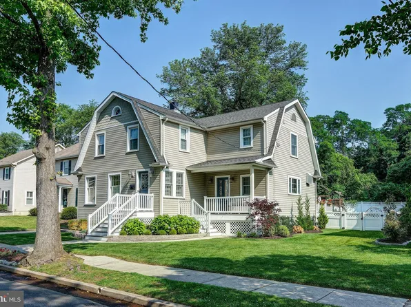 425 Lakeview Ave, Haddonfield, NJ 08033