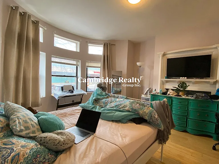 243 Harvard Ave #1T — Photo 6