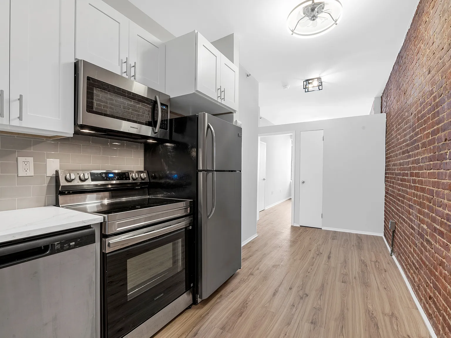 308 Madison St — Photo 1