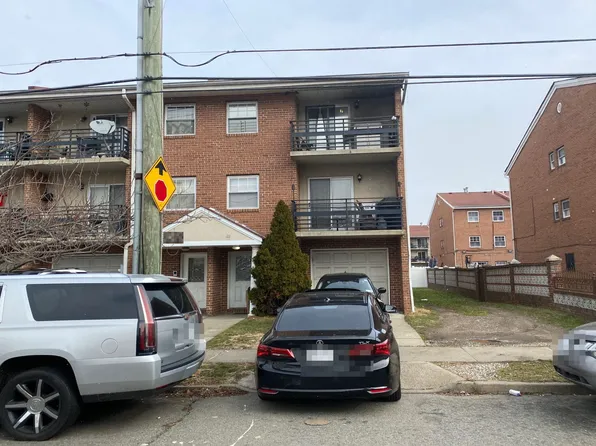 611 Emerald St, Brooklyn, NY 11208