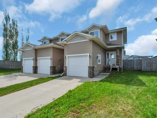7 N Ross Close, Sylvan Lake, AB T4S 0K4