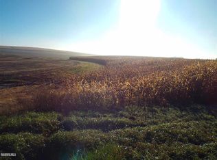 E Hanover Rd, Elizabeth, IL 61028