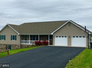 20 Rachel Ln, Berkeley Springs, WV 25411