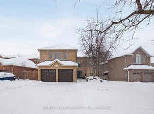 174 Hammerstone Cres, Vaughan, ON L4J 8B2