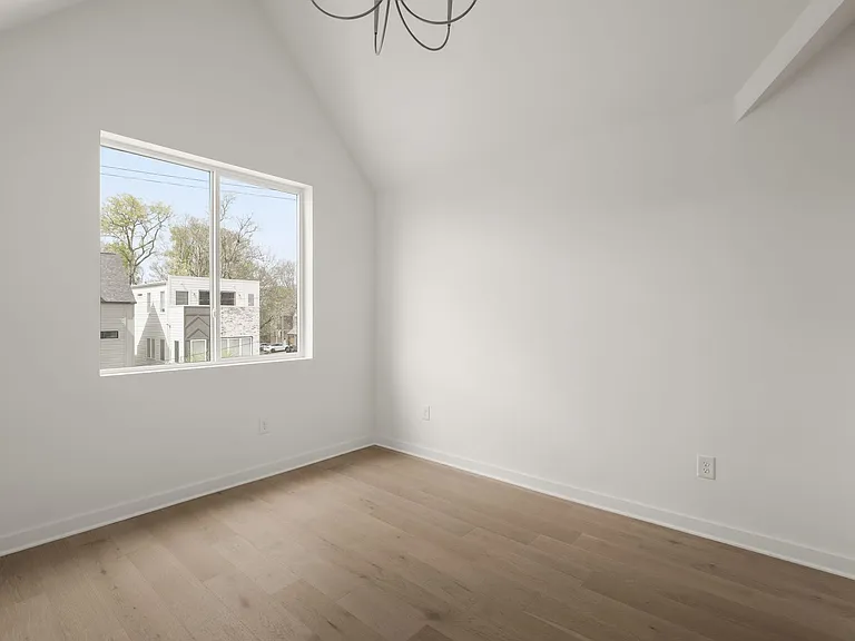 915 Cheatham Pl — Photo 23