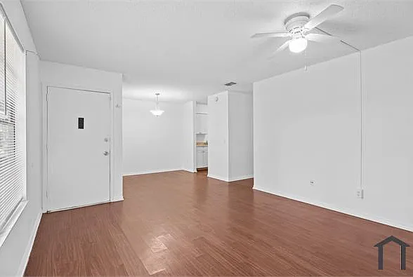 476 Lombard St #2D — Photo 9