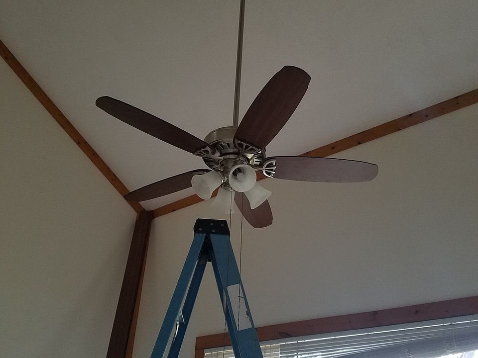 2nd image of 255 N Michigan St APT 3