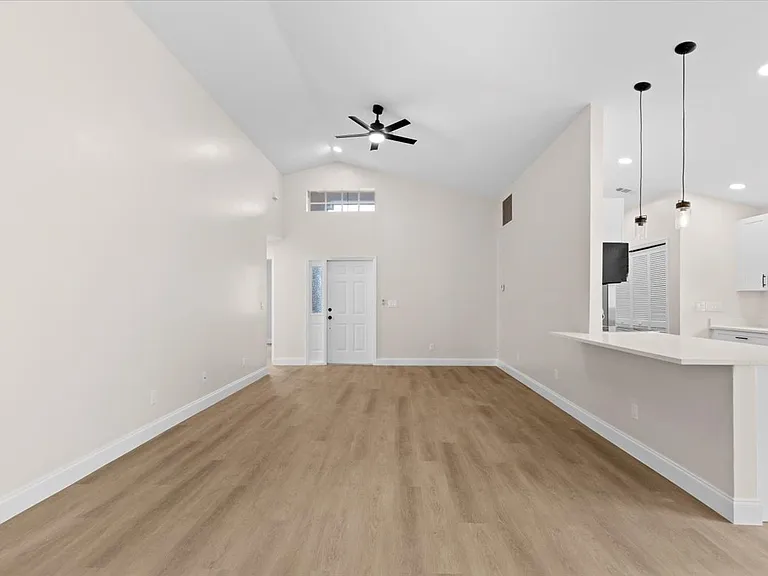 3358 Sabal Springs Blvd — Photo 5