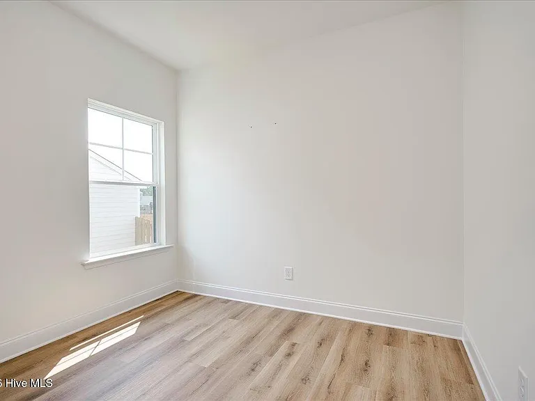 814 Sweetgrass Cir — Photo 17