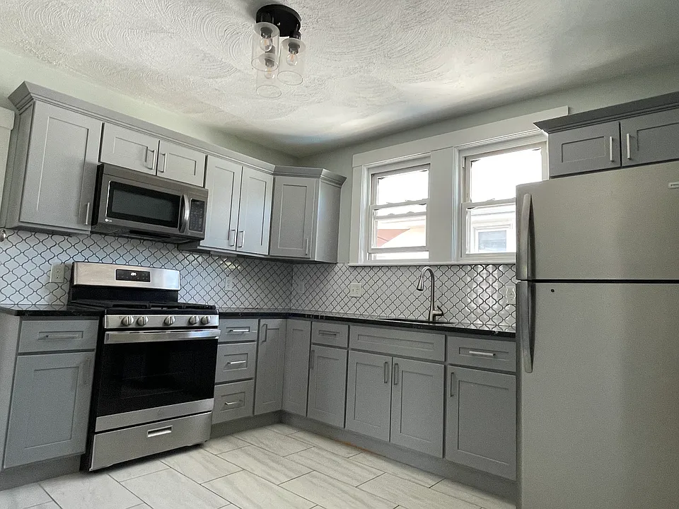 9 Durso Ave #2