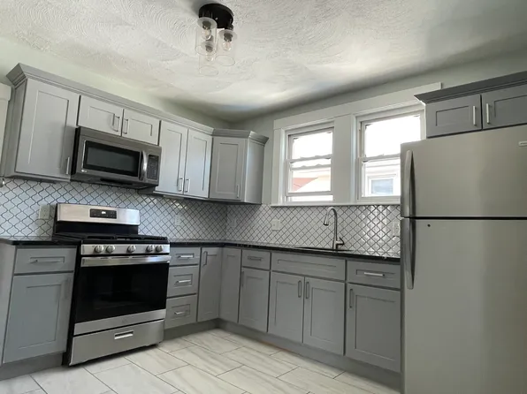 9 Durso Ave Floor 2, Malden, MA 02148