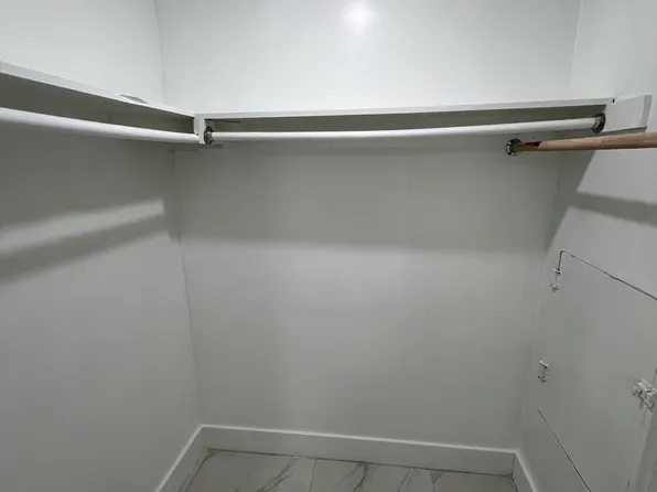 592 Bergen Avenue image 10 of 11