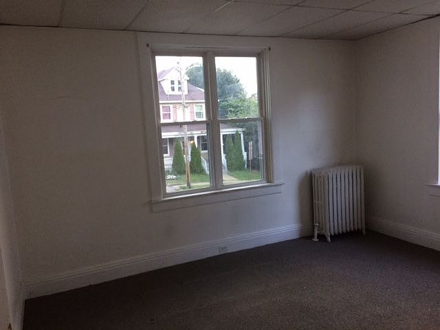 Building Photo 4