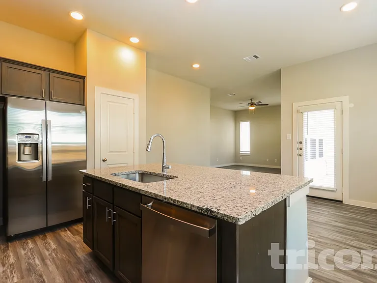 9835 Willow Creek Commerce Dr #310 — Photo 4