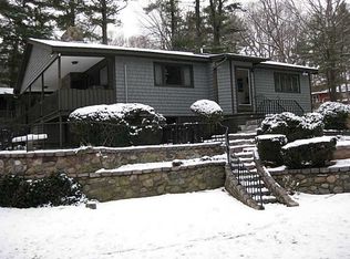 8 Fountain Spring Ln, Johnston, RI 02919