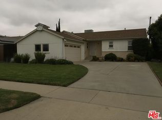 9816 Monogram Ave, North Hills, CA 91343