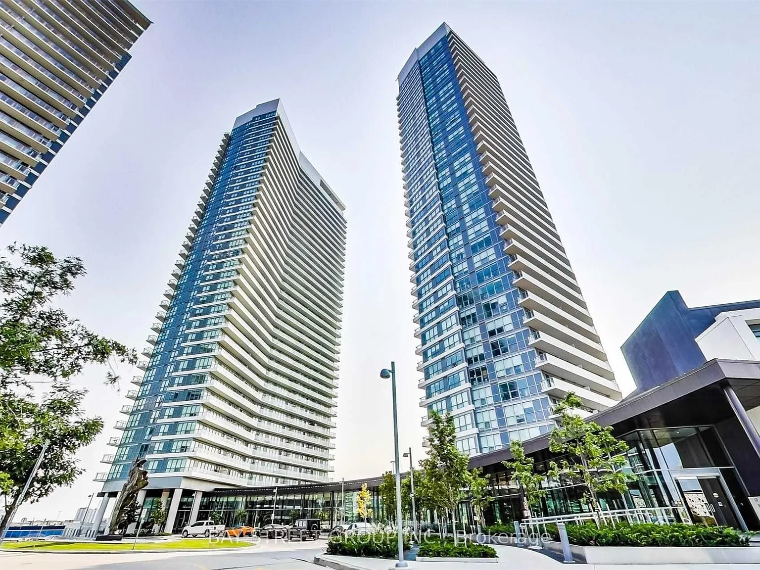 2 bed, $2,850 — Photo 1
