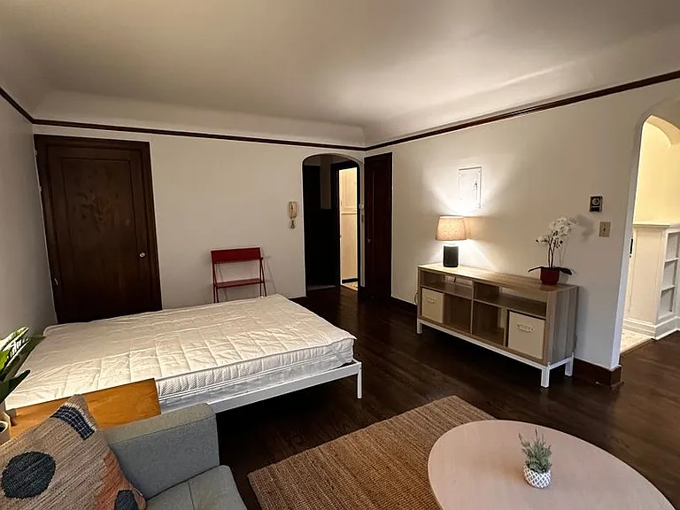 The Windermere Apartments — Photo 7