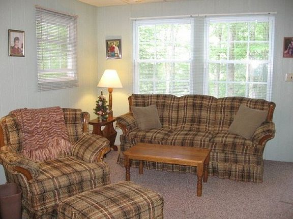 5th image of 108 Daisy Ln