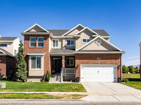 3546 W Brookshire Dr, Syracuse, UT 84075