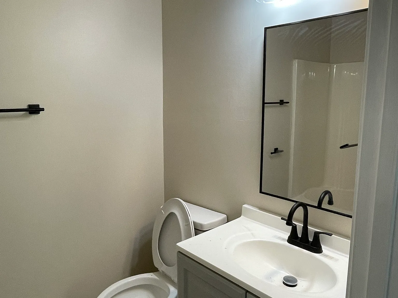 2 bed, 1100 sqft, $1,200 — Photo 4