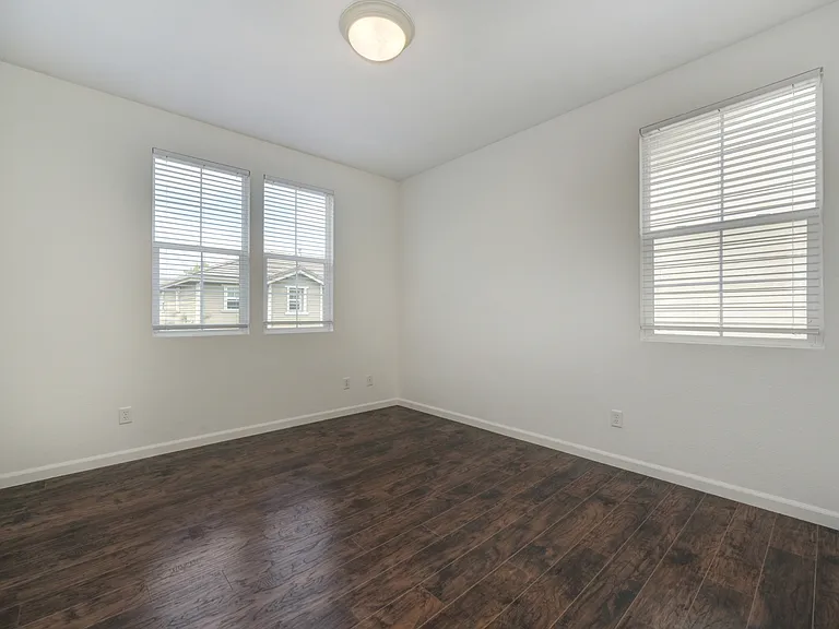 24 Crystalwood Cir — Photo 7