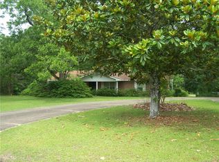 579 Weoka Rd, Wetumpka, AL 36092