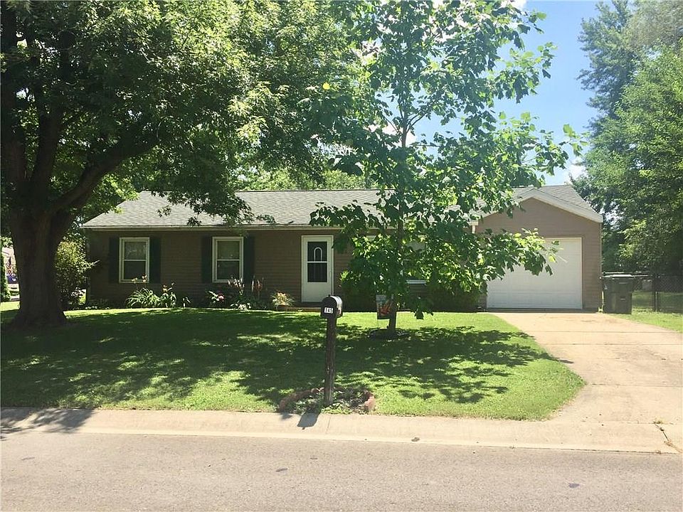 1st image of 145 Hitchcock Dr