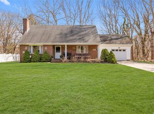 3060 North Rd, Greenport, NY 11944