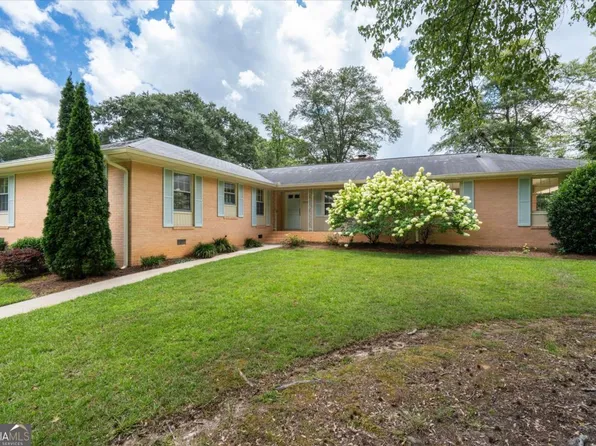 6312 Cornelia Dr, Douglasville, GA 30134
