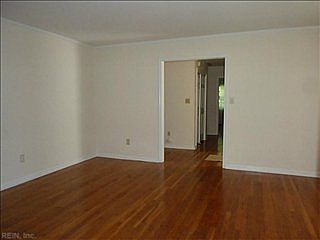 5th image of 300 Saint Georges Blvd