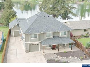 13321 Lakewood Dr NE, Aurora, OR 97002