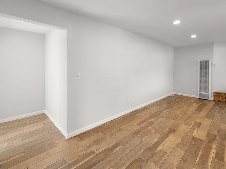 5139 Ewing St — Photo 14