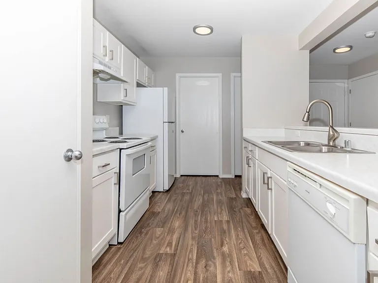Kensington Townhomes — Photo 17