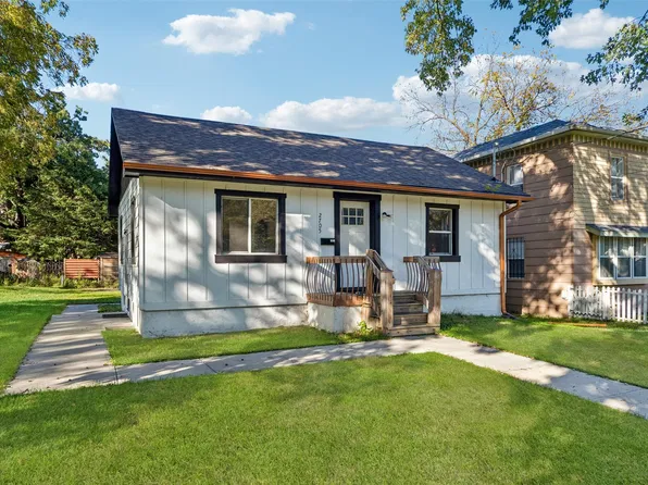 2705 Franklin Ave, Des Moines, IA 50310
