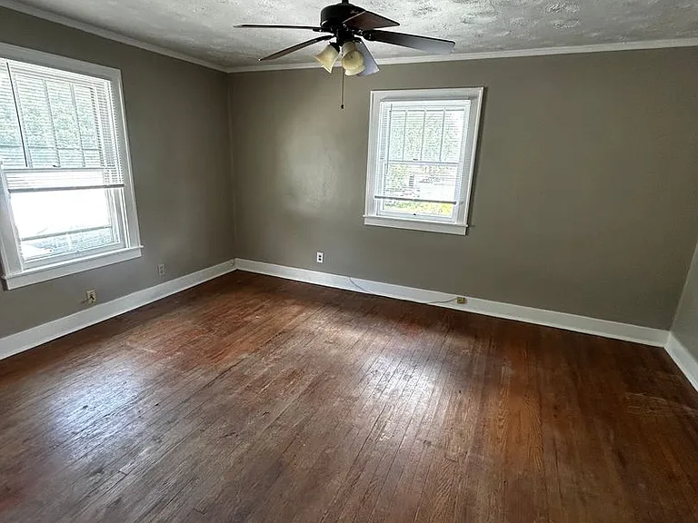 Washington Street Duplex — Photo 19