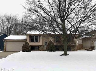 1206 Brentwood Ct, Normal, IL 61761