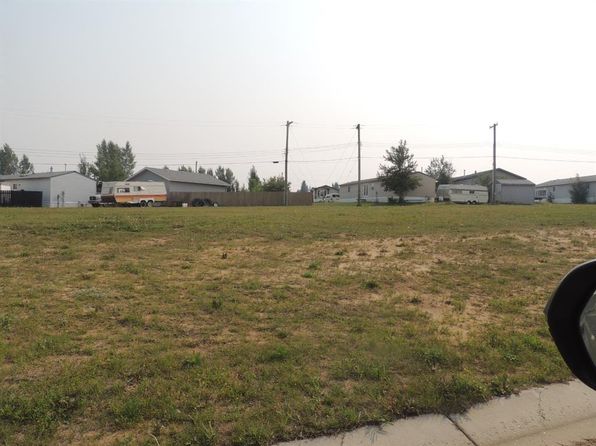 For sale: 5822 44a ST, Vegreville, Alberta T9C1E2 - E4231084