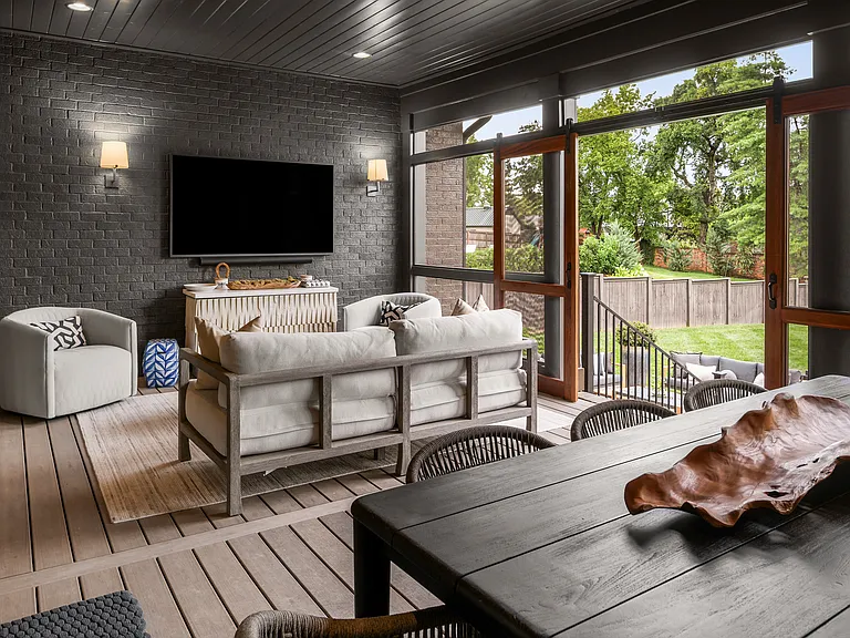 3718 Woodlawn Dr — Photo 13