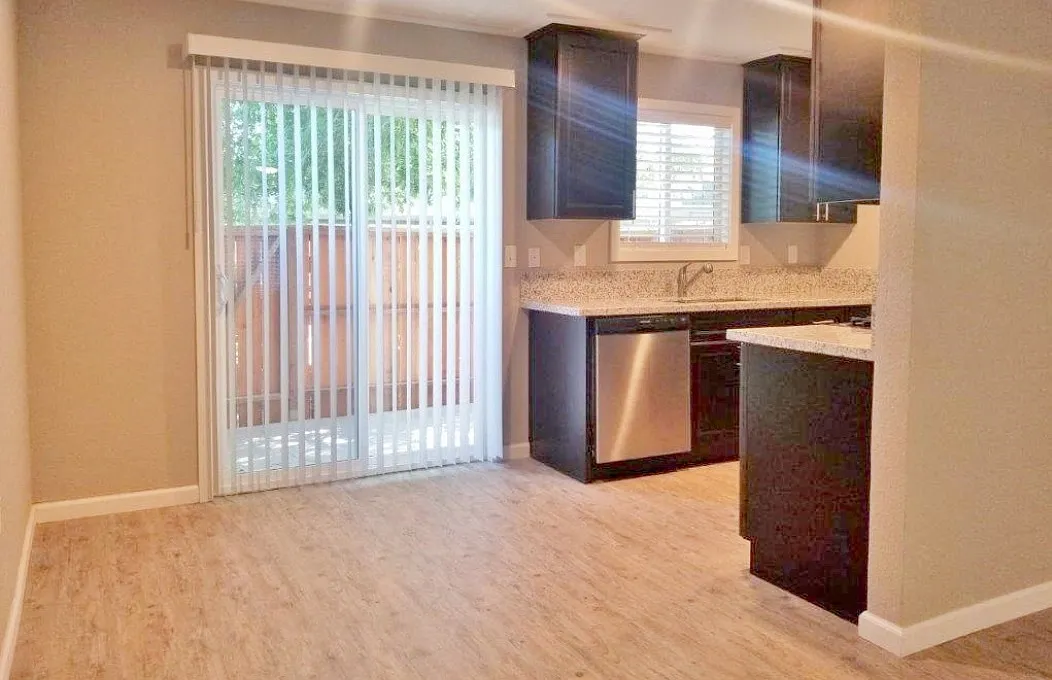 Fairway Estates — Photo 3