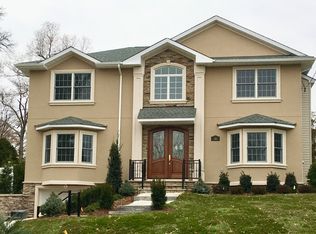 486 S Pleasant Ave, Ridgewood, NJ 07450