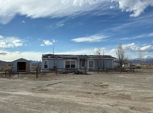 15 Ny Jo Rd, Yerington, NV 89447