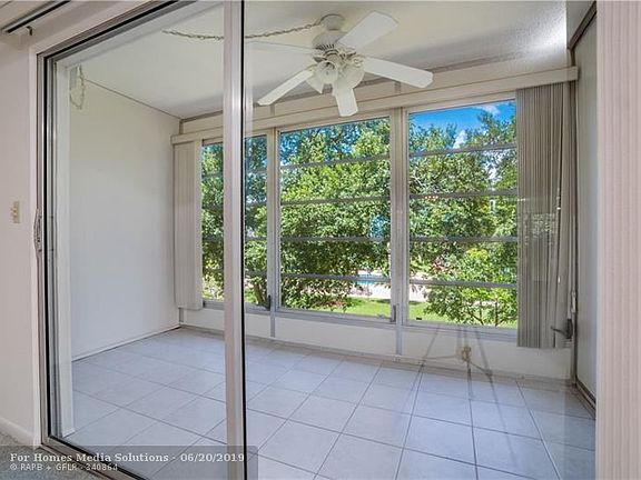 5th image of 1501 Cayman Way APT K3