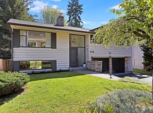 323 N 175th St, Shoreline, WA 98133